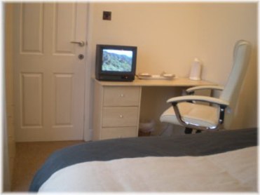 bed breakfast cheap room wellingborough